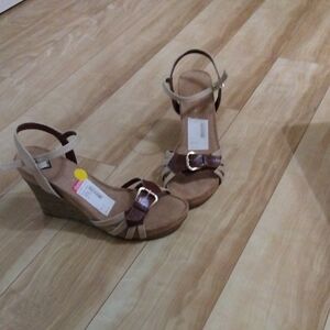 Women's Strappy Wedge Sandals - Brown and Cream